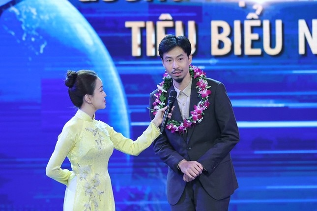 Rapper Đen Vâu