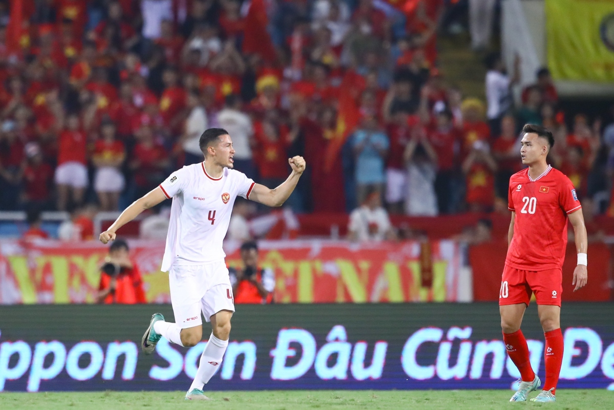 ĐT Việt Nam thua đậm 0-3 trước ĐT Indonesia ngay trên sân Mỹ Đình. (Ảnh: Hoài Thương)