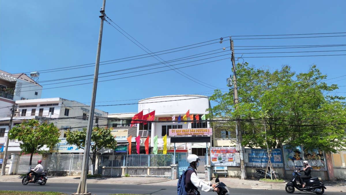 UBND phường 2, thành phố Vĩnh Long (Ảnh Minh Sang)