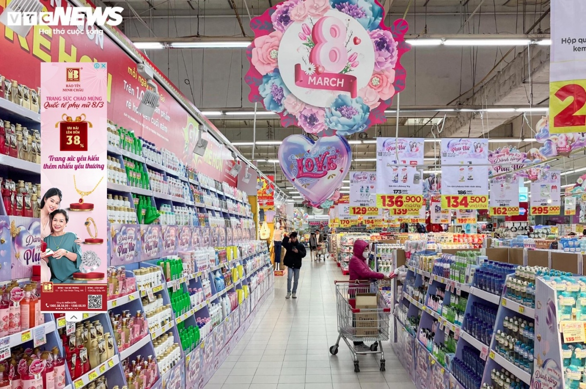 With International Women’s Day fast approaching, the gift market is becoming busy and promises to offer a wide range of presents and services to satisfy a variety of tastes.