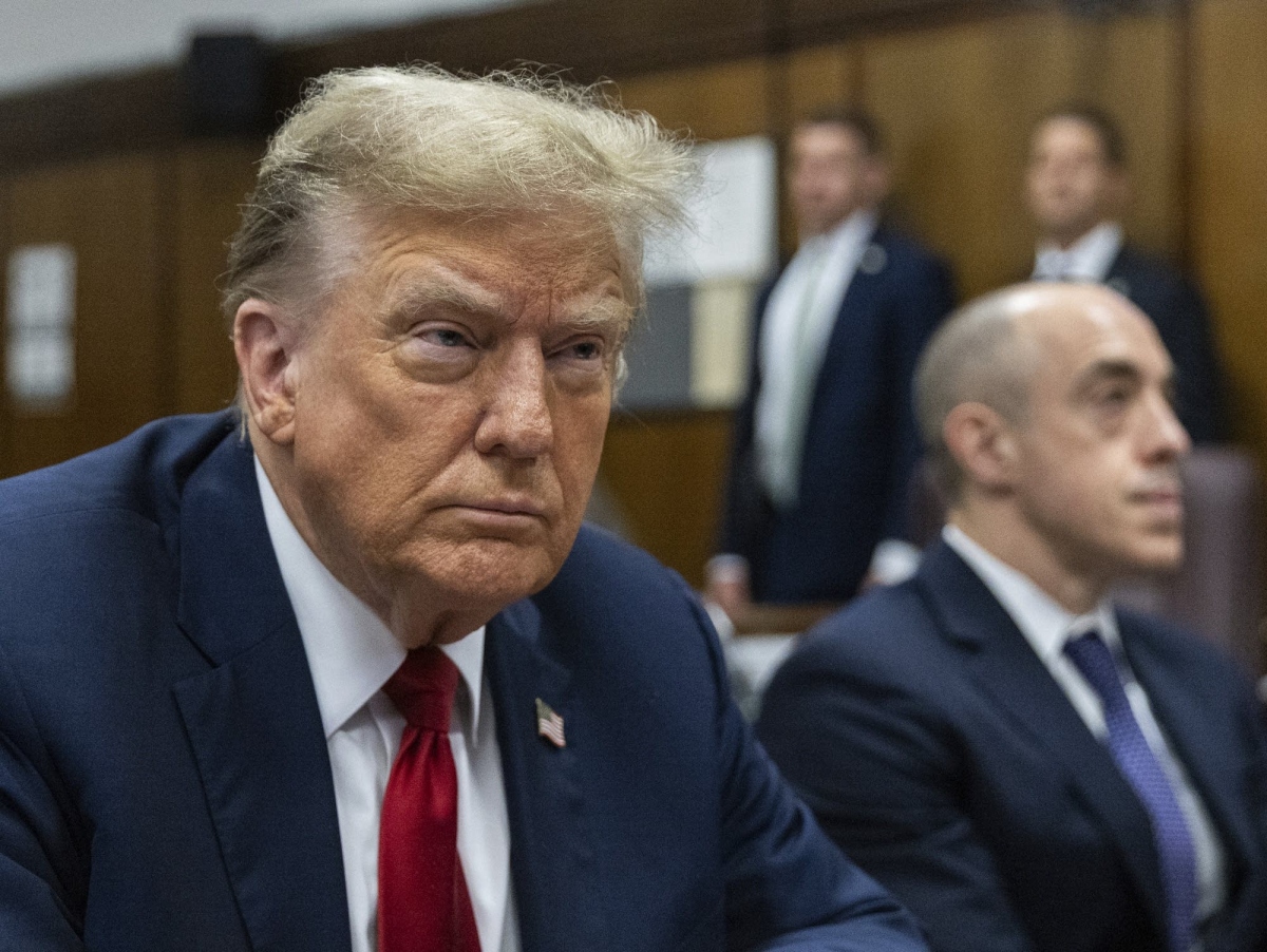 Ông Trump trong phiên xét xử hôm 15/4. Ảnh: CNN.