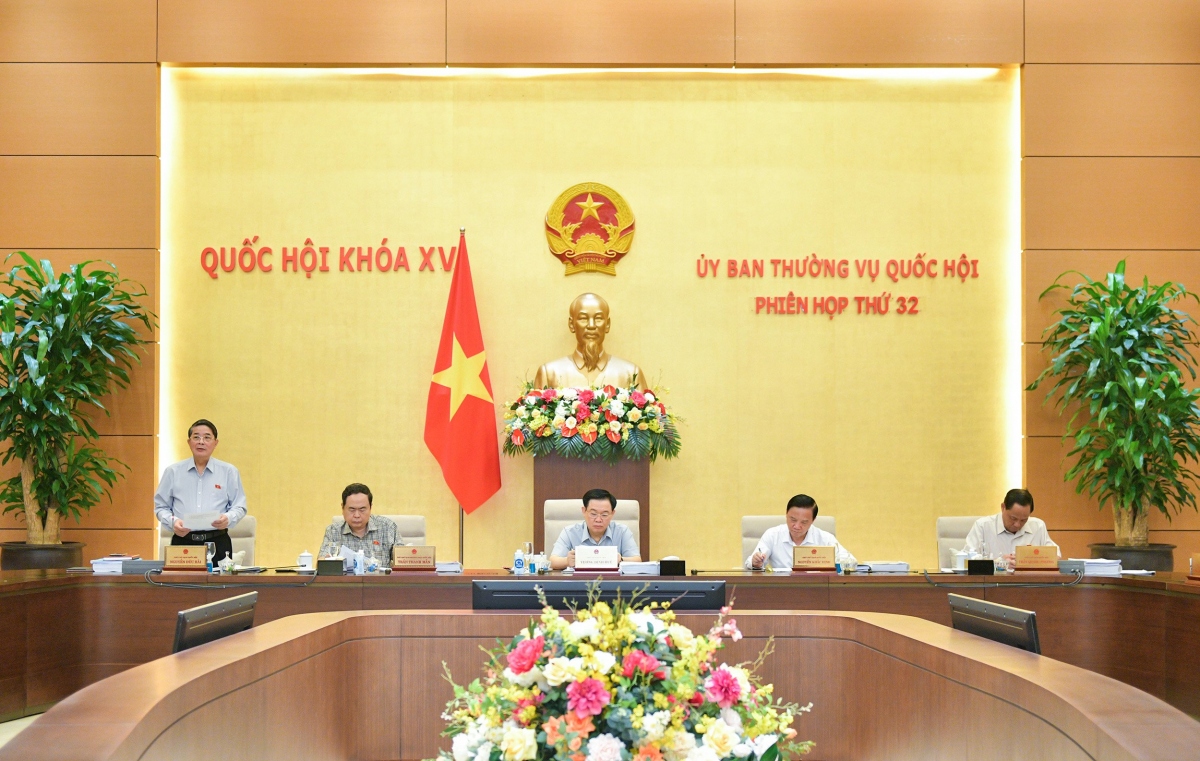 Phiên họp 32 của Ủy ban Thường vụ Quốc hội 