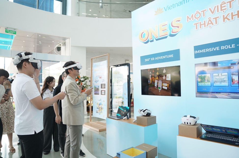 TV360 hợp tác cùng Vietnam Airlines mang đến trải nghiệm công nghệ tương tác độc đáo tại trạm văn hóa One S