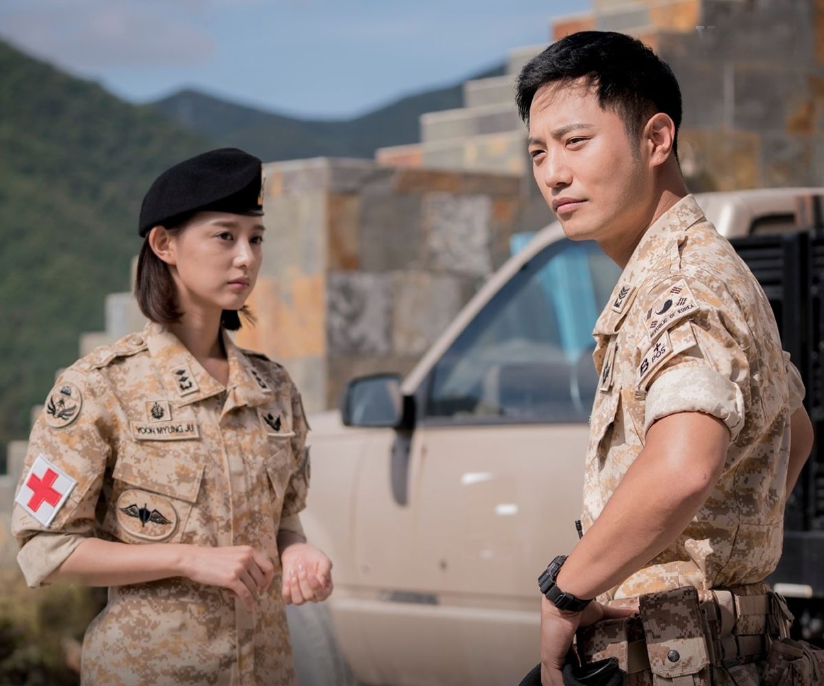Kim Ji Won có chuyện tình yêu lãng mạn với Jin Goo