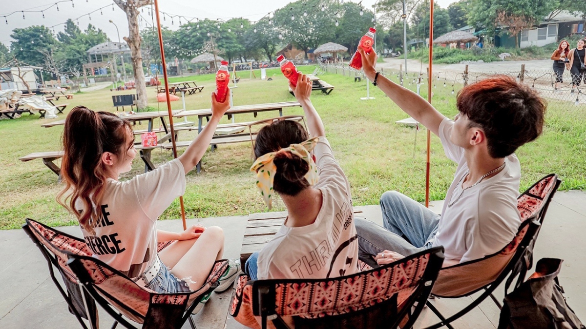 Thanh lọc cơ thể để tươi mát mỗi ngày là cách người trẻ thực hiện để làm việc hiệu quả hơn khi liên tục thức đêm cày deadline - Hình minh họa
