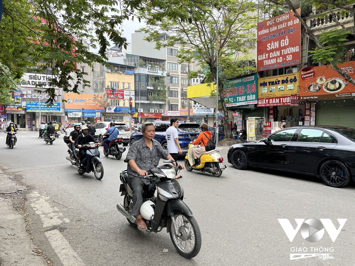 Tuy nhiên, rất nhiều người cao tuổi thường lấy đủ lý do để vi phạm, đặc biệt là việc không "sợ" CSGT xử lý