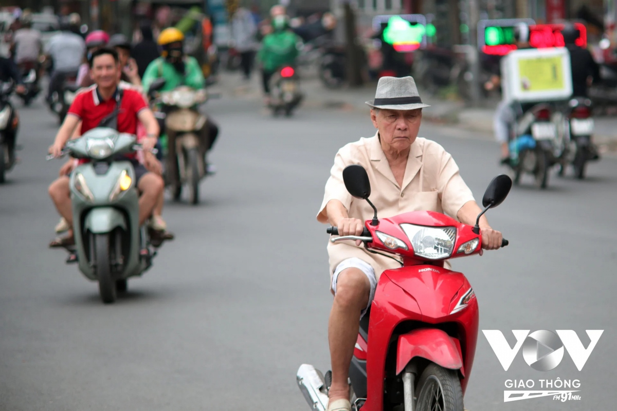 ... sẽ tạo gánh nặng cho gia đình và xã hội