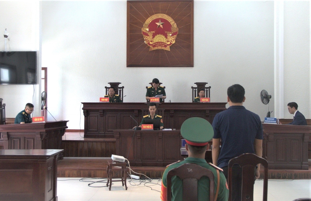 Bị cáo Hoàng Văn Minh tại Tòa