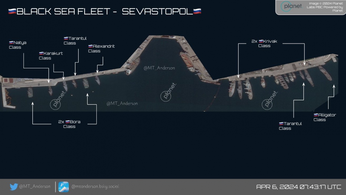 Cảng Sevastopol hiện giờ dường như là nơi đóng quân của một số tàu tên lửa nhỏ, tàu quét mìn và tàu chống ngầm. Ảnh: Planet Labs
