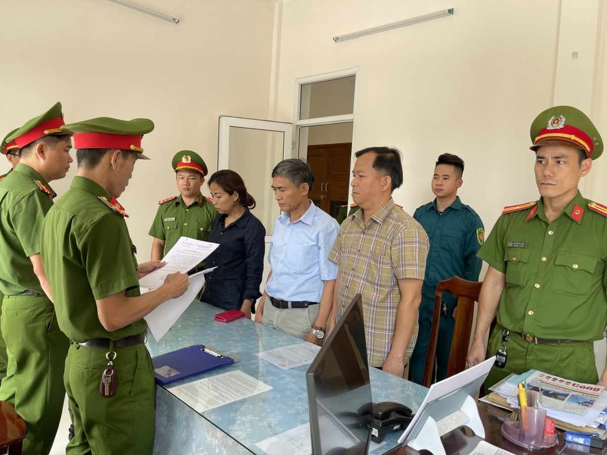 Cơ quan điều tra đọc Quyết định khởi tố