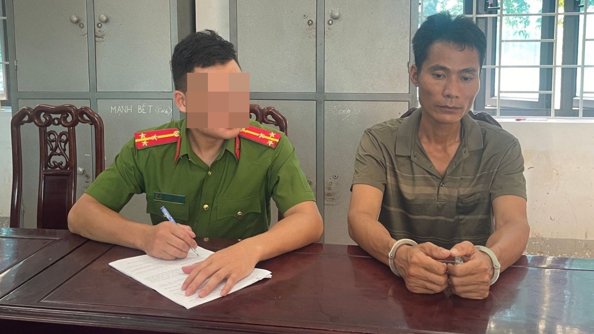 Công an huyện Nghĩa Đàn làm việc với Lê Văn Hồng