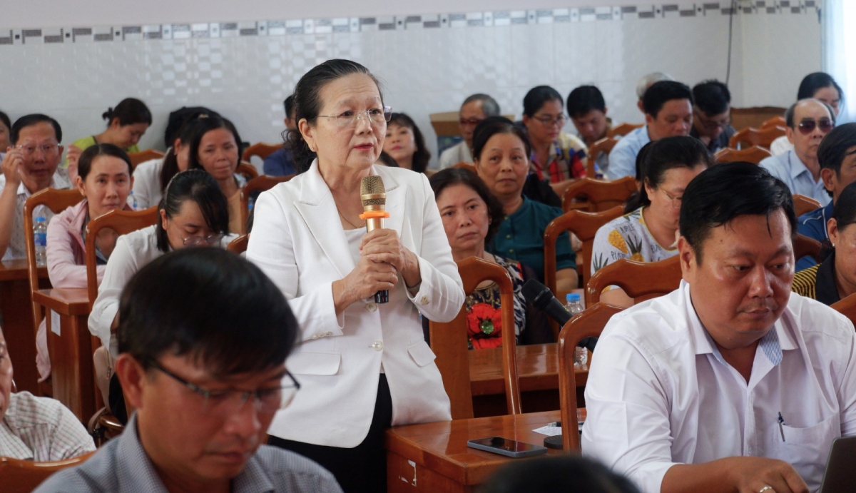 Cử tri thành phố Long Xuyên, tỉnh An Giang kiến nghị tại buổi tiếp xúc cử tri