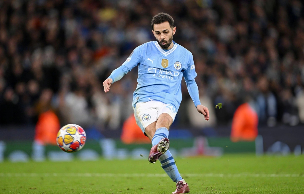 Man City, Arsenal, Liverpool đồng loạt làm khó MU