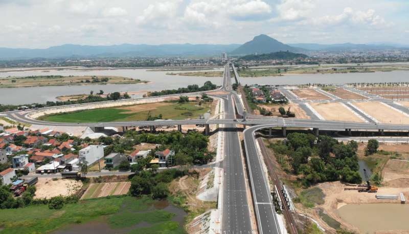 Gói thầu số 01EC trong dự án nút giao thông ở phía Nam TP Tuy Hòa do Công ty CP Tập đoàn Thuận An trúng thầu tháng 3/2019.