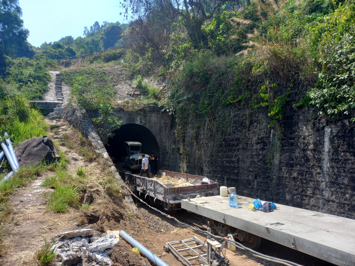 Cửa phía Bắc hầm Bãi Gió, huyện Vạn Ninh, tỉnh Khánh Hòa