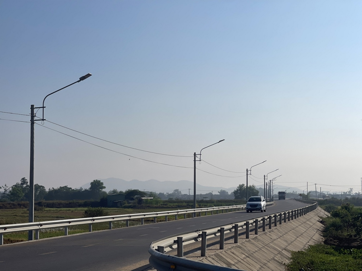 Đường phía Tây tỉnh Bình Định (Tỉnh lộ 638) hiện tại mặt đường nhỏ