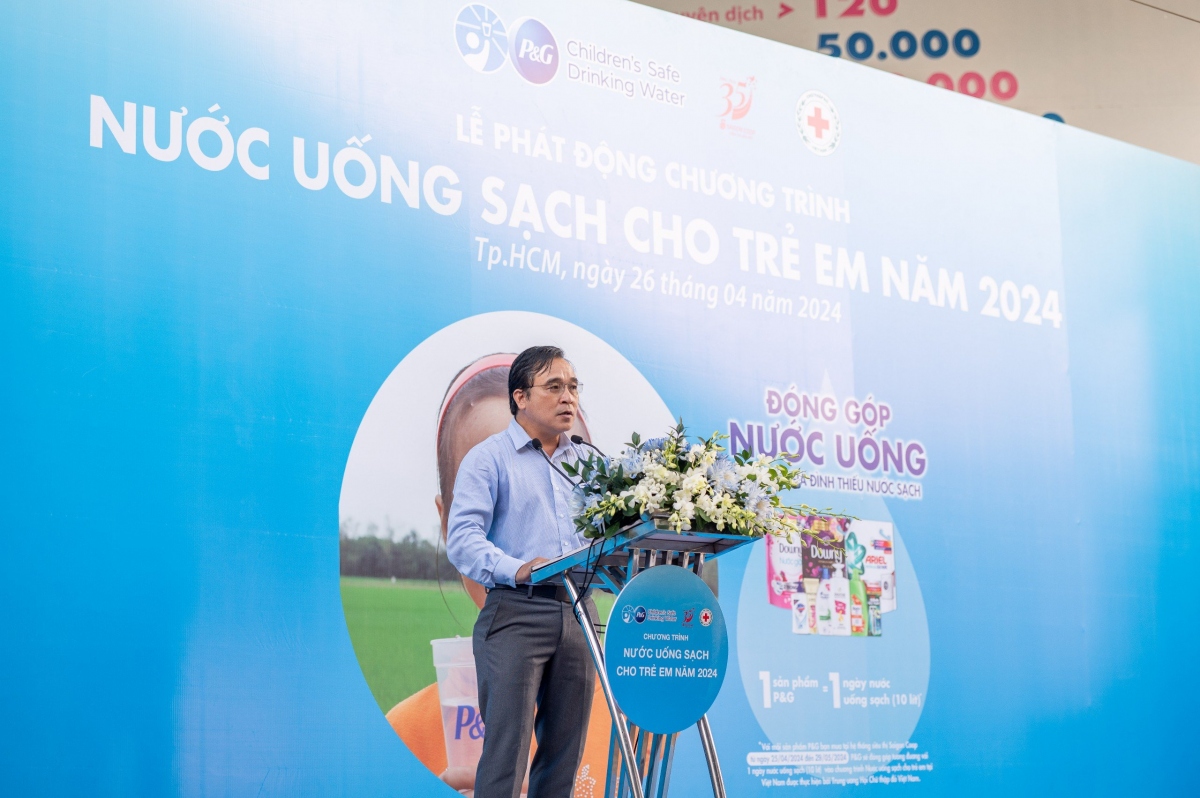 Giám đốc Khối vận hành hoạt động Co.opmart Nguyễn Ngọc Thắng phát biểu phát động chương trình