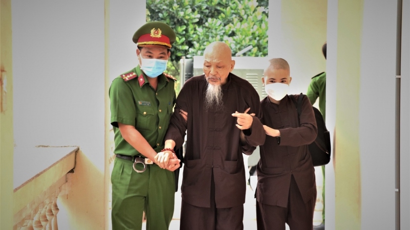 Lê Tùng Vân tại phiên tòa sơ thẩm tháng 7/2022 (Ảnh Quang Anh)