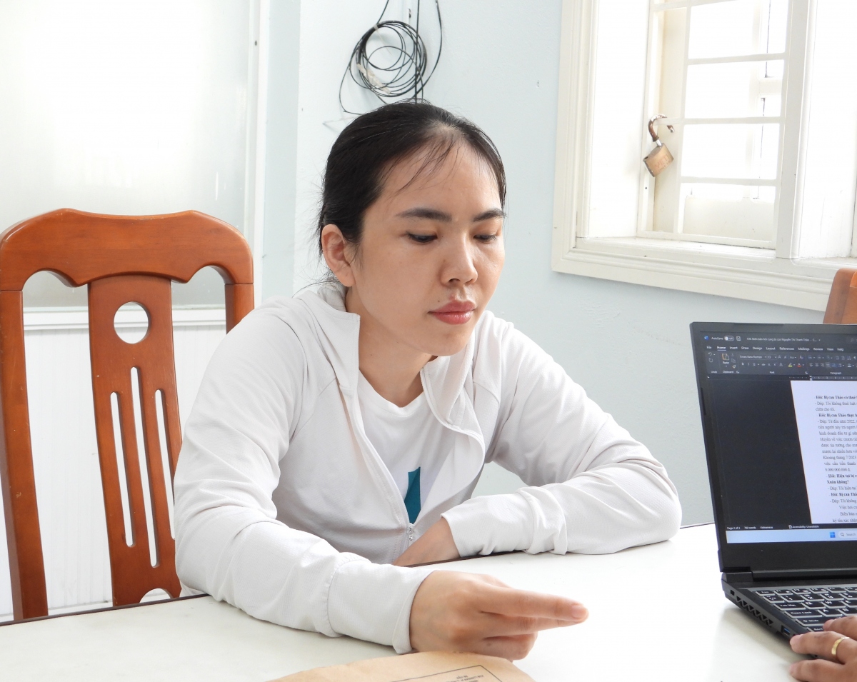 Cơ quan Cảnh sát điều tra Công an thành phố Đà Nẵng lấy lời khai từ Nguyễn Thị Thanh Thảo.