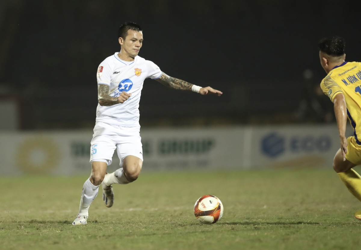 Hữu Tuấn không được đăng ký đá giai đoạn 2 V-League 2023/2024 (Ảnh: VPF).