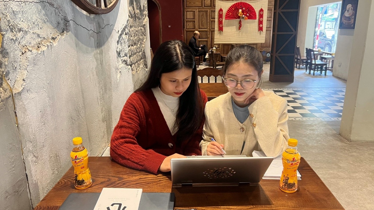 Người lao động đối diện với thử thách khi phải cân bằng số lượng lẫn chất lượng công việc
