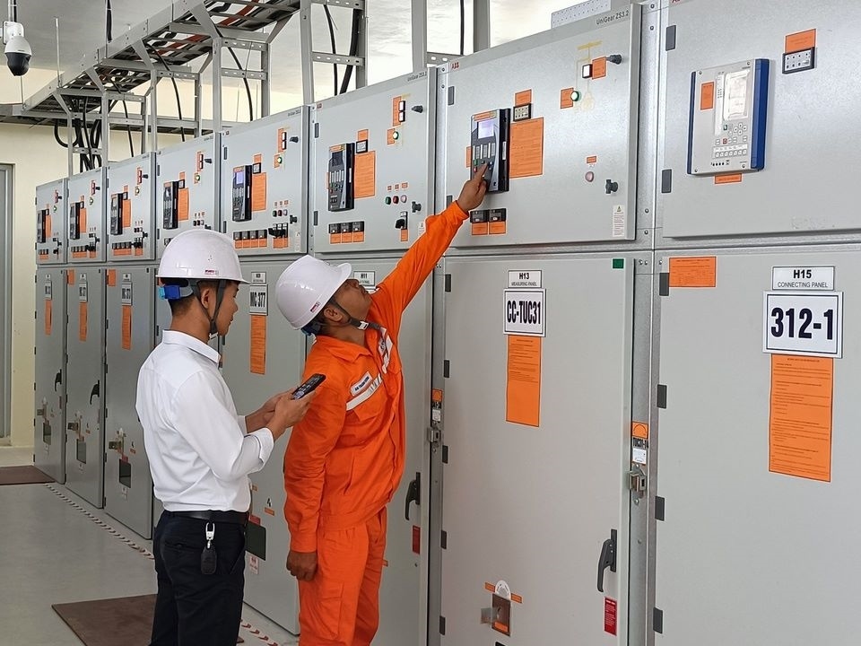 PC Hải Dương kiểm tra hệ thống rơ le kỹ thuật số đường dây 22kV