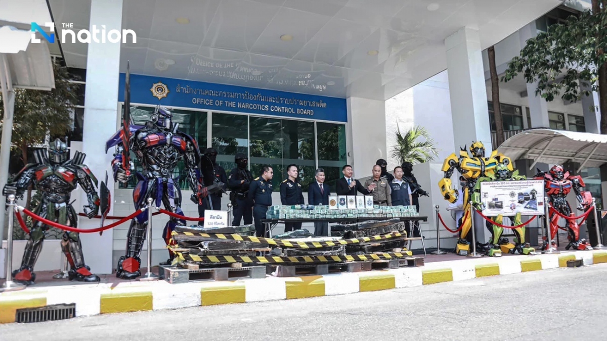 Thái Lan thu giữ 320kg ketamine giấu trong robot khổng lồ vận chuyển tới Đài Loan (Trung Quốc). Ảnh: The Nation