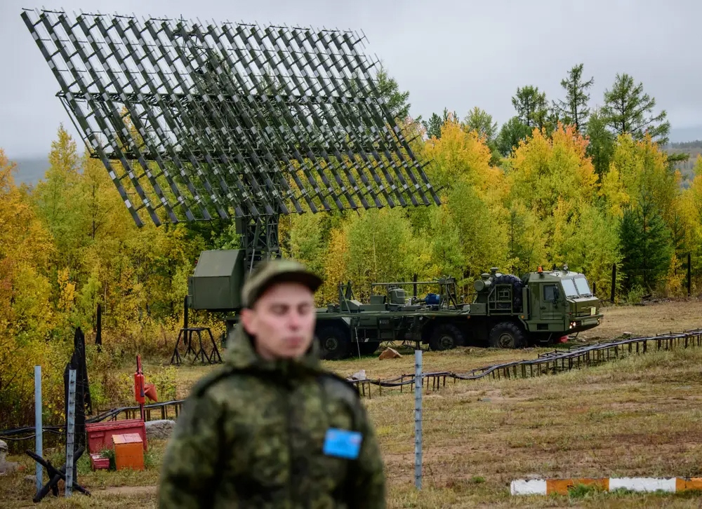 Một hệ thống radar của Nga trong cuộc tập trận Vostok-2018 ở Telemba ngày 12/9/2018. Ảnh: Getty