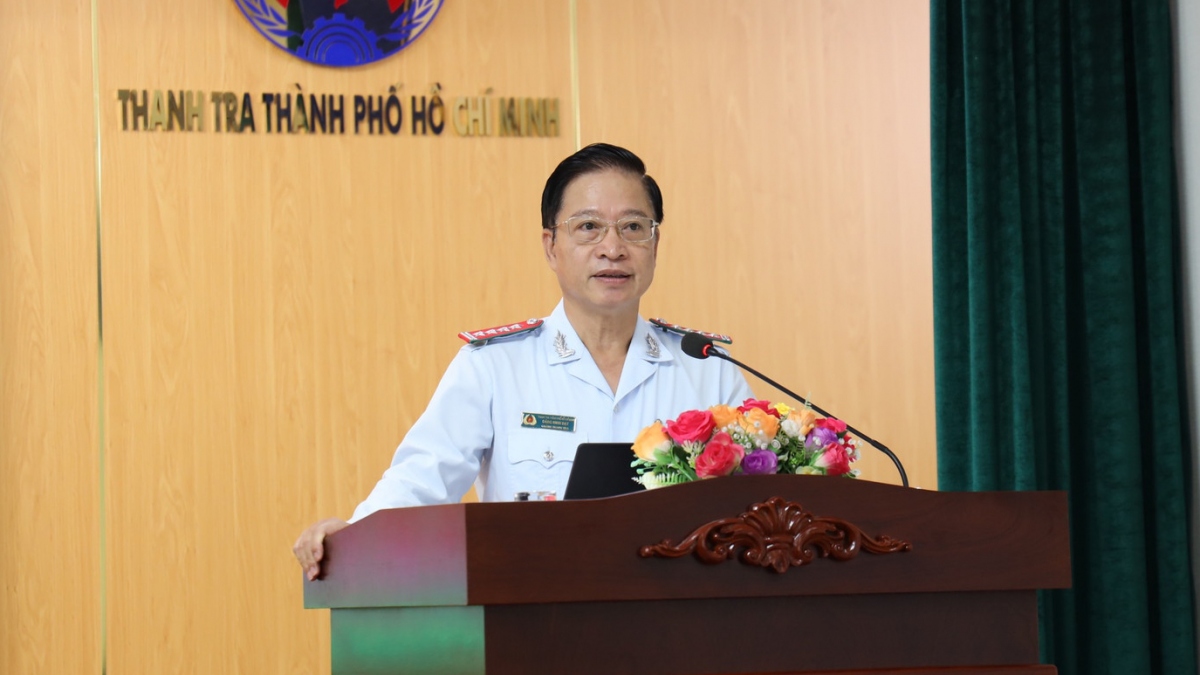 Tổ công tác gồm 13 thành viên do Chánh Thanh tra TP.HCM Đặng Minh Đạt làm Tổ trưởng.