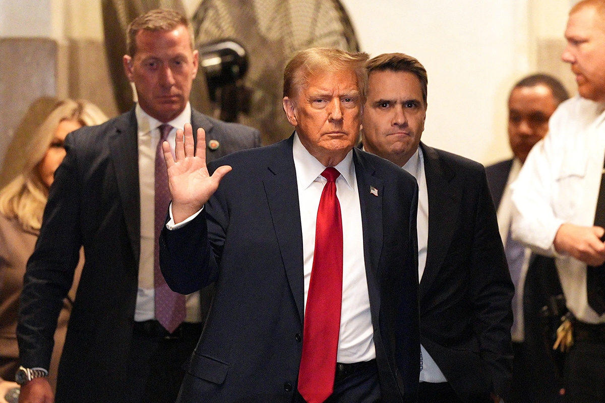 Ông Trump gặp lãnh đạo cầm quyền Nhật Bản