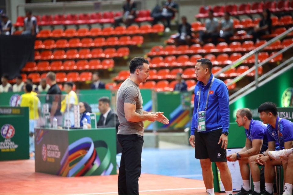 HLV Diego Giustozzi trong trận ĐT Futsal Việt Nam 1-0 ĐT Futsal Trung Quốc. (Ảnh: VFF)