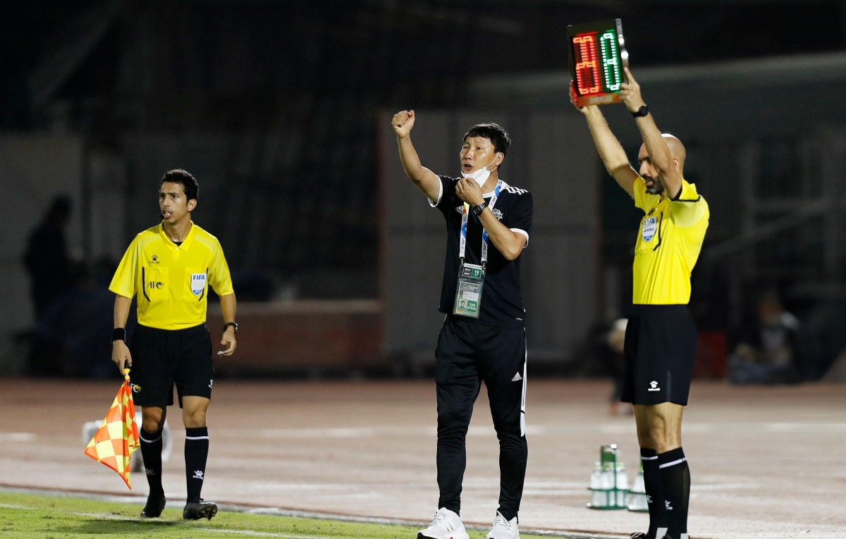 Năm 2022, HLV Kim Sang Sik từng cùng Jeonbuk sang Việt Nam tham dự vòng bảng Cúp C1 châu Á. Đội bóng Hàn Quốc có trận đấu bị HAGL cầm hòa 1-1. 