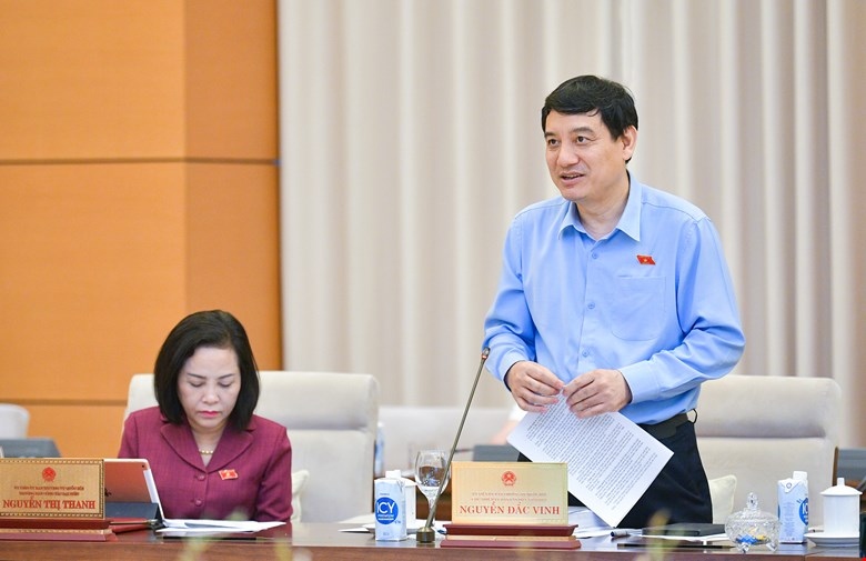 Ủy ban Văn hoá, Giáo dục Nguyễn Đắc Vinh bày tỏ ủng hộ đề xuất của Chính phủ