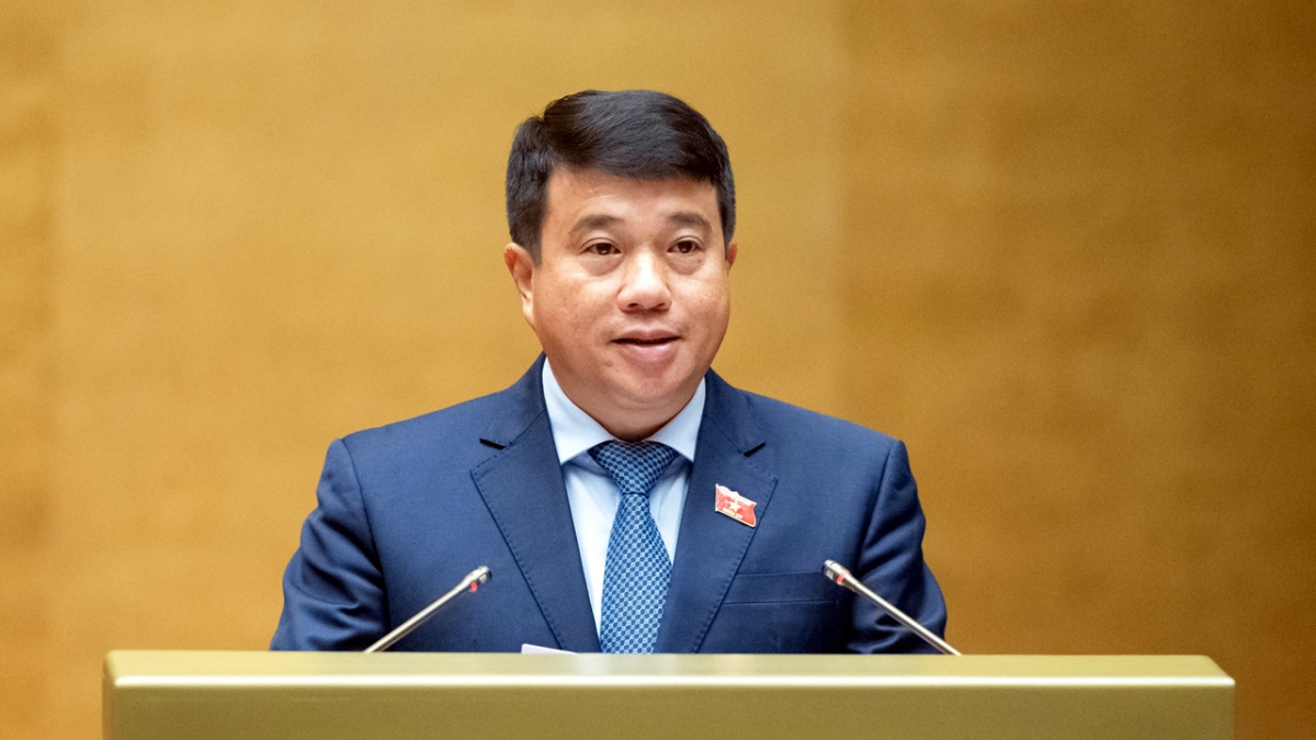 Chủ tịch Hội đồng Dân tộc của Quốc hội Y Thanh Hà Niê Kđăm đề nghị Quốc hội cho bổ sung nội dung điều chỉnh của Chính phủ vào Nghị quyết chung của Kỳ họp lần thứ 7
