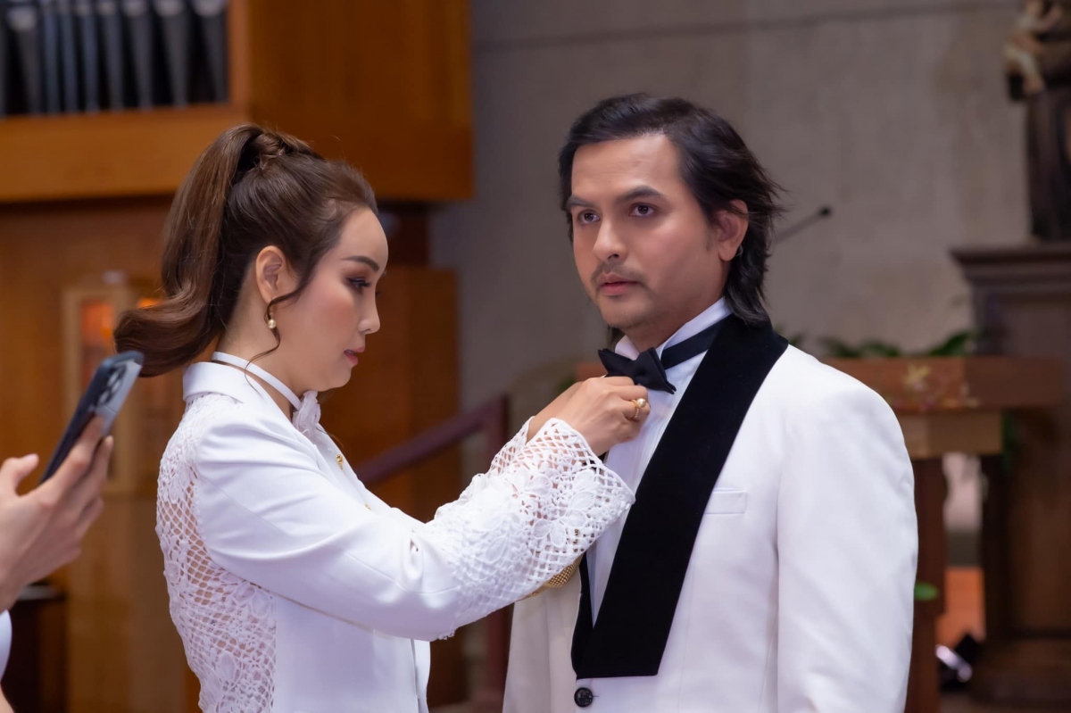 Mai Thu Huyền đau lòng trước sự ra đi của người bạn, người đồng nghiệp thân thiết.