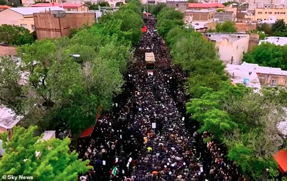 Trục đường chính tại thành phố Tabriz. Ảnh: Sky News.
