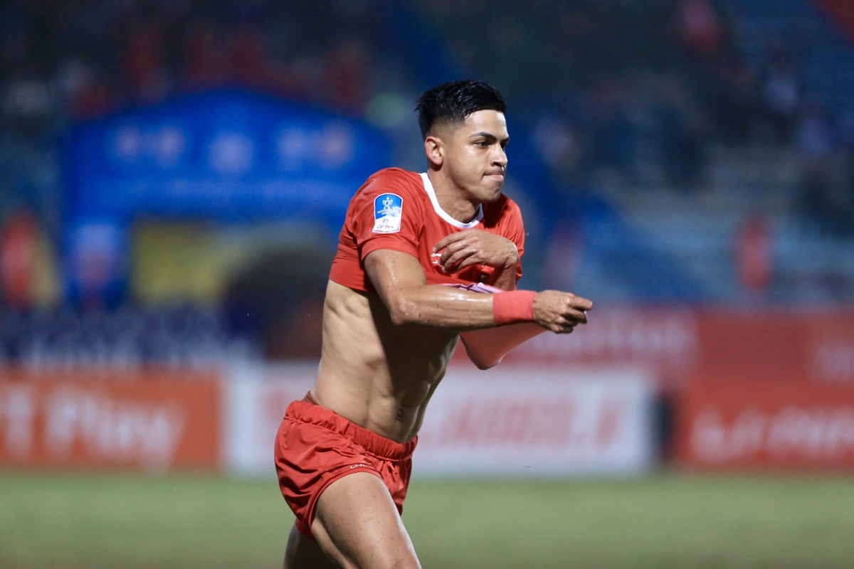 Pedro Henrique có 3 bàn sau 3 trận đối đầu với CLB CAHN. (Ảnh: VPF). 