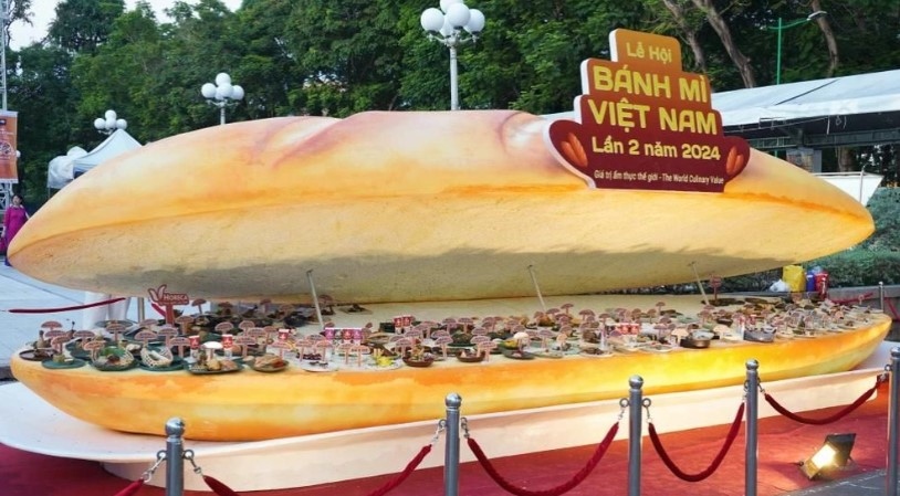 Up to 150 types of fillings and side dishes used in the Vietnamese baguette are featured on a giant model at the second festival.