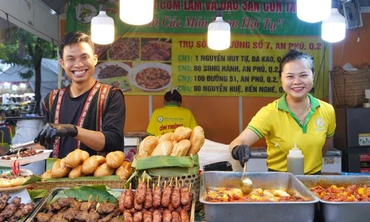 Some booths displaying traditional food prove popular among visitors.