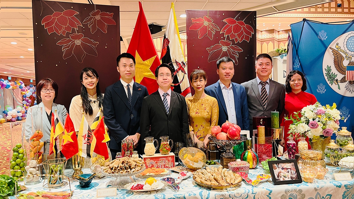 Gian hàng của Đại sứ quán Việt Nam tại Brunei Darussalam