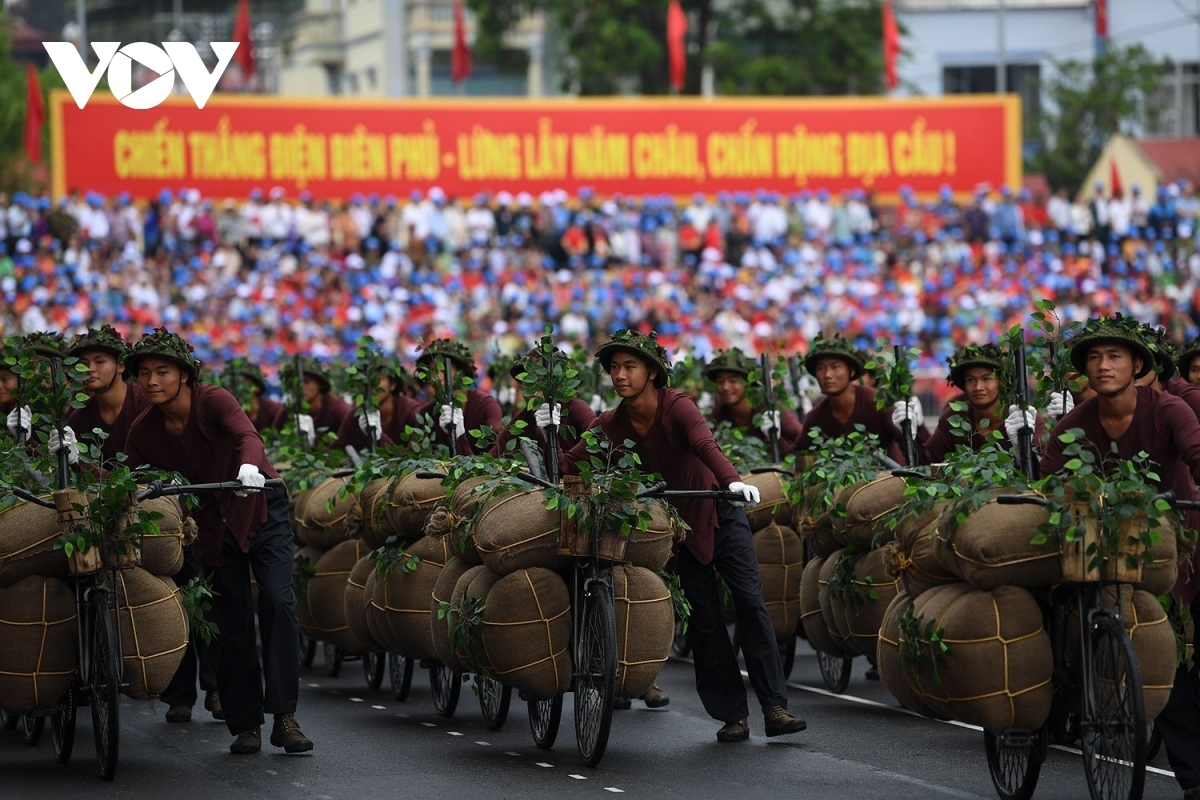 Chương trình tái hiện công phu một phần lịch sử qua hình ảnh những chiếc xe đạp thồ - “binh chủng” đặc biệt trong Chiến dịch Điện Biên Phủ...