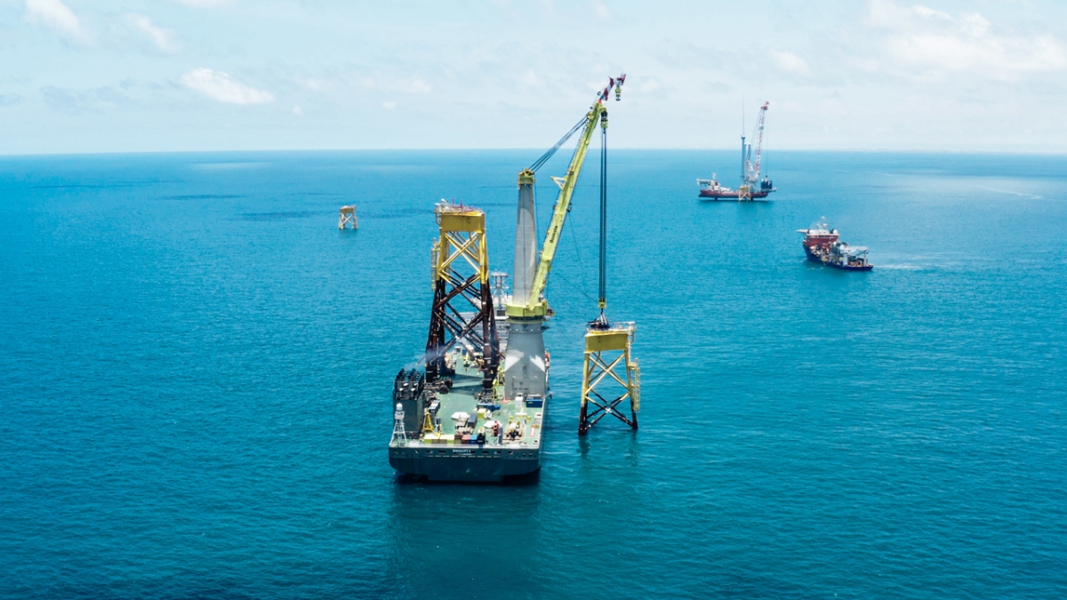 The0 Quy hoạch điện VIII, đến năm 2030 Việt Nam sẽ có khoảng 6 GW điện gió ngoài khơi và đến năm 2050, con số này sẽ tăng gấp 11 -15 lần, dự kiến sẽ đạt khoảng 70 - 91,5 GW
