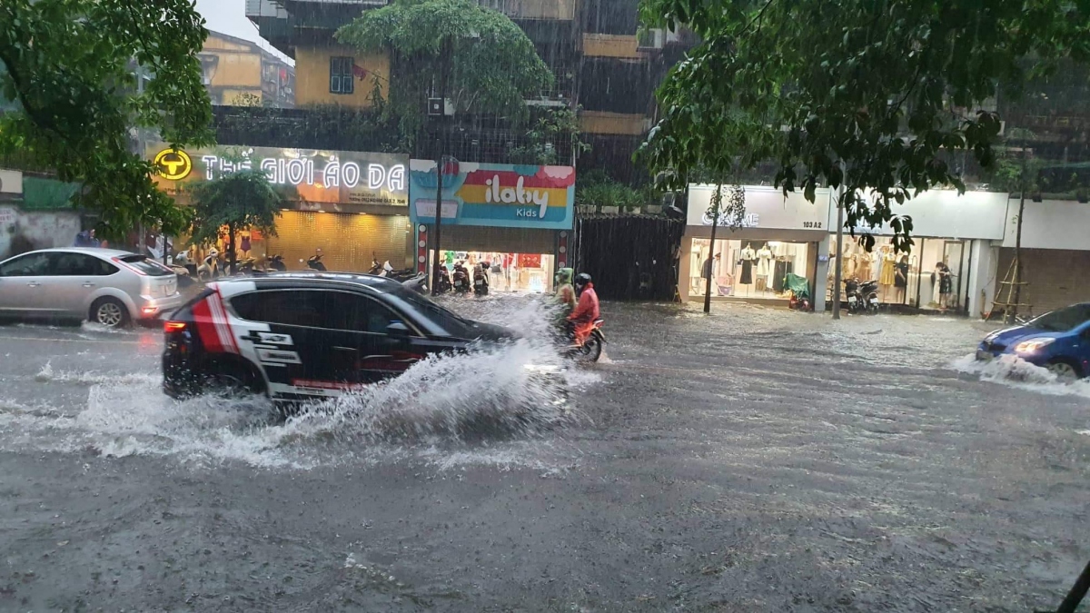 Hà Nội có mưa rào và dông vào chiều tối và đêm