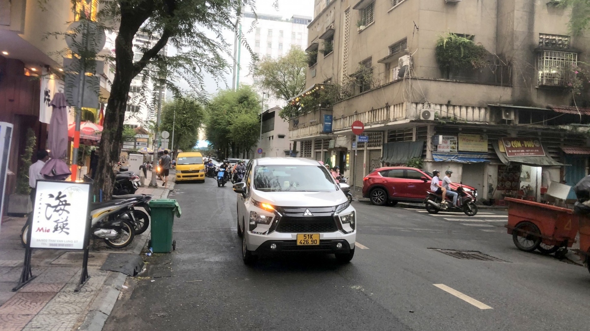 Đường Thái Văn Lung (Quận 1) sẽ hoàn thành cải tạo vào dịp 30/4/2024. Ảnh: Quyền Vũ