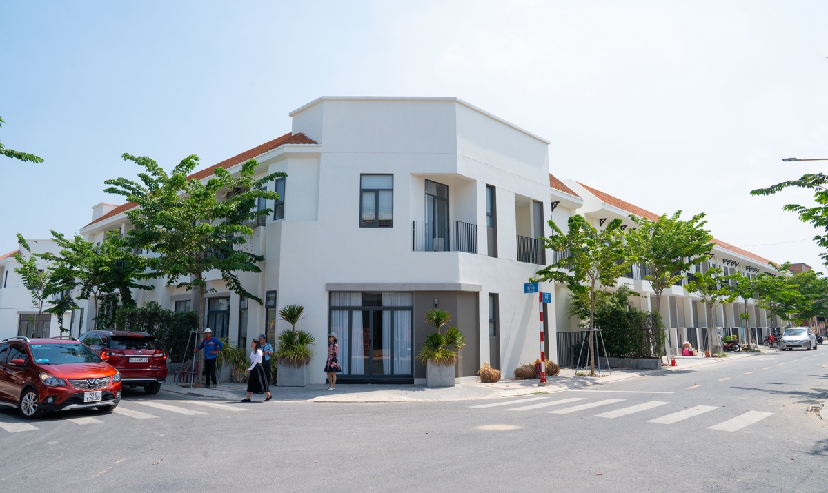 Sản phẩm đất nền và nhà phố xây sẵn của khu đô thị hiện đại Richland Residence đang được nhiều nhà đầu tư quan tâm.