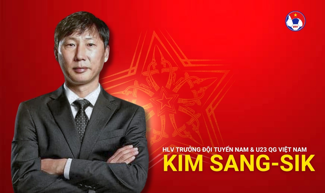 Trưa 3/5, VFF chính thức công bố HLV Kim Sang Sik là người dẫn dắt ĐT Việt Nam theo bản hợp đồng có thời hạn 2 năm. 