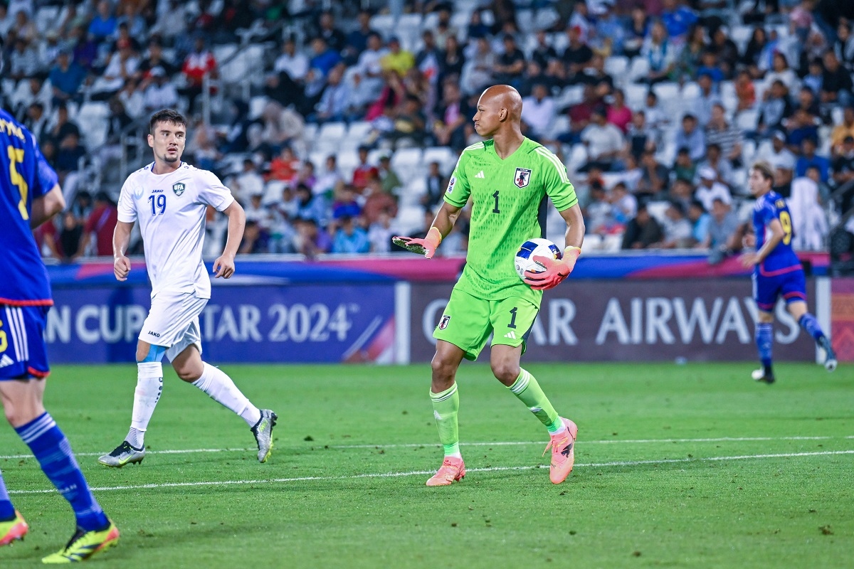 Thủ môn Kokubo đã cản phá thành công quả phạt đền của U23 Uzbekistan. (Ảnh: AFC). 
