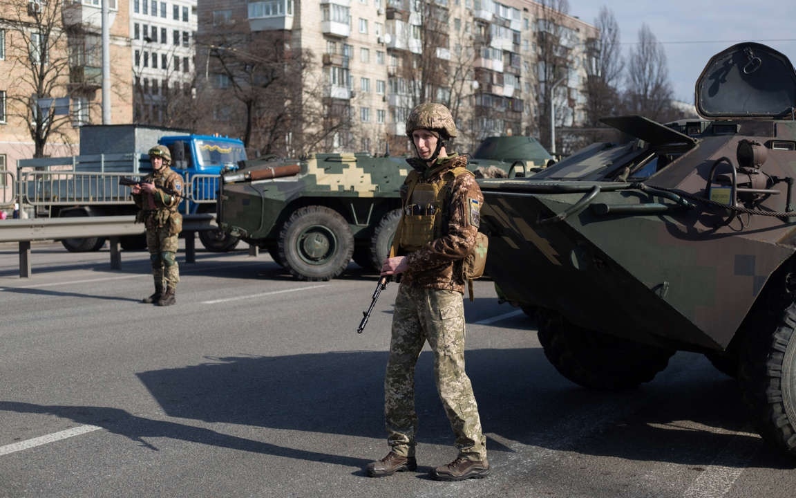 Binh lính Ukraine ở thủ đô Kiev. Ảnh: Getty.