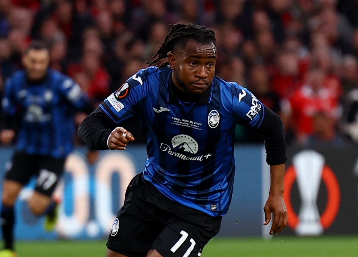Cú đúp cho Lookman trong vòng 15 phút. (Ảnh: Reuters). 