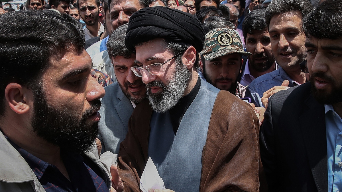 Ông Mojtaba Khamenei, con trai lãnh đạo tối cao Iran Ayatollah Ali Khamenei, được xem là ứng viên tiềm năng kế nhiệm cha mình. Ảnh: Getty